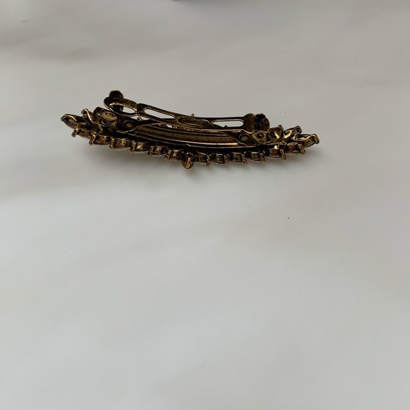Pair of crystal hair clips main image 7